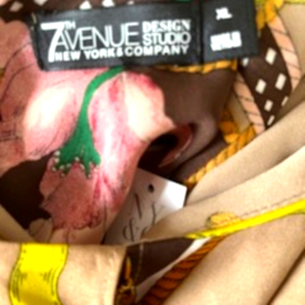 7th avenue new York & company blouse - Picture 3 of 4